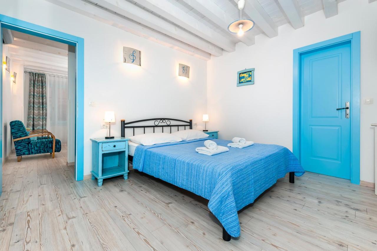 Apartments&Rooms La casa Barbaro Rovigno Esterno foto