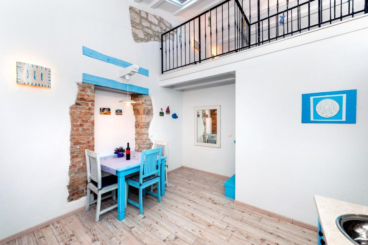 Apartments&Rooms La casa Barbaro Rovigno Esterno foto